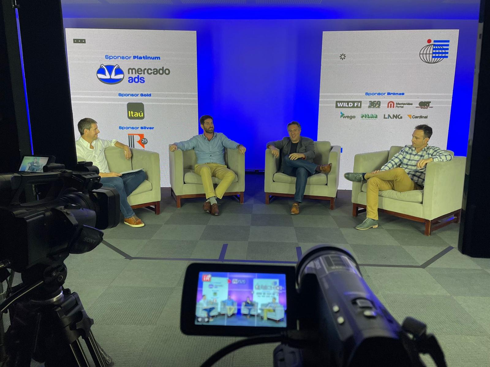 Imagen principal del artículo: Participamos de una nueva edición del IAB Forum Uruguay